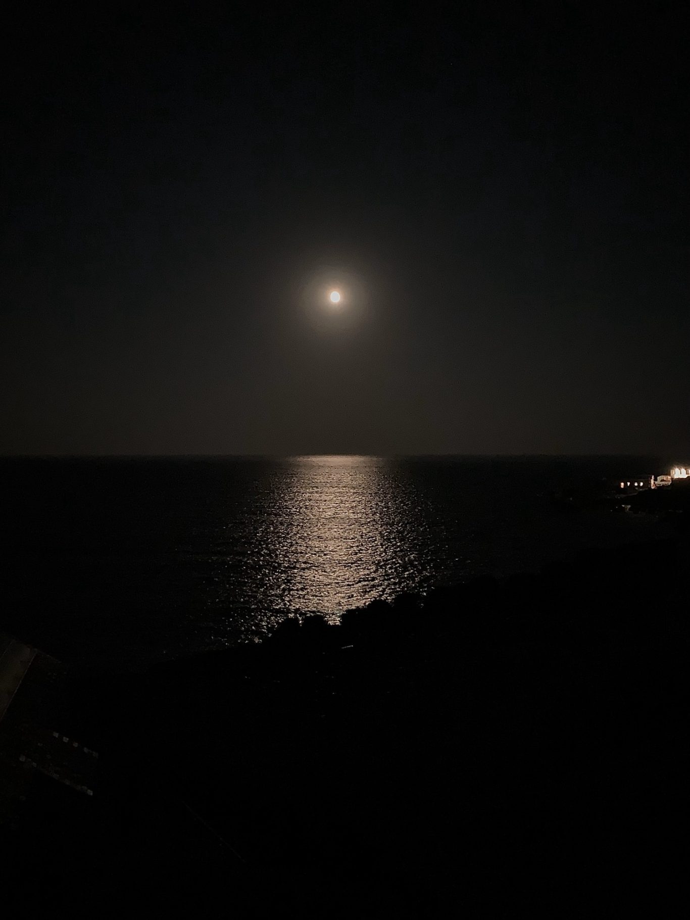 The moon over Coverack
